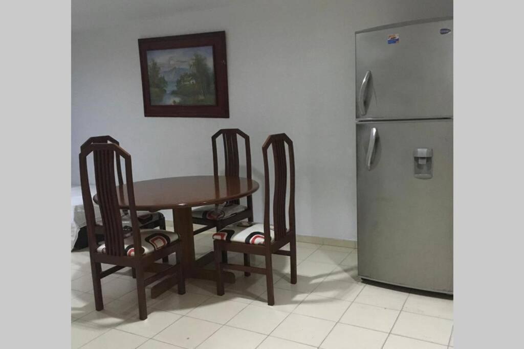 Apartment En El Laguito Cartagena